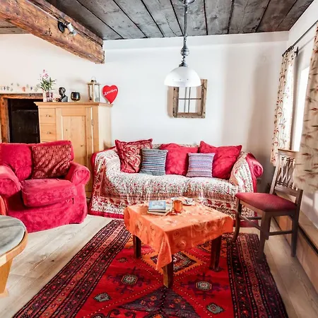 Napoleonvilla Fuer Kreative Auszeiten *